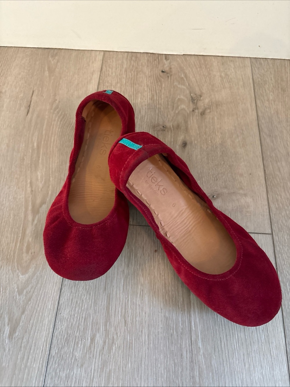 Tieks Women's Red Suede Ballet Flats Foldable Lightweight Slip-On US 6